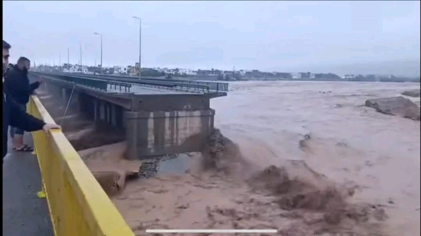 انهيار جزء من جسر استراتيجي على طريق كركوك – بغداد وتحذيرات عاجلة لأصحاب الشاحنات